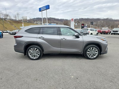 2026 Toyota Highlander Hybrid Platinum