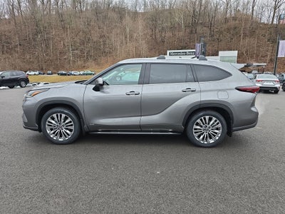 2026 Toyota Highlander Hybrid Platinum