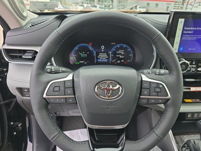 2026 Toyota Highlander Hybrid Platinum