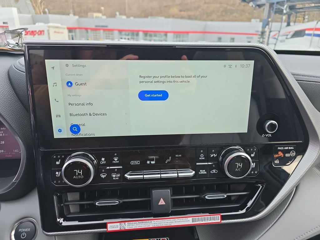 2026 Toyota Highlander Hybrid Platinum