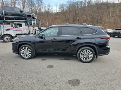 2026 Toyota Highlander Hybrid Platinum