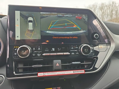 2026 Toyota Highlander Hybrid Platinum