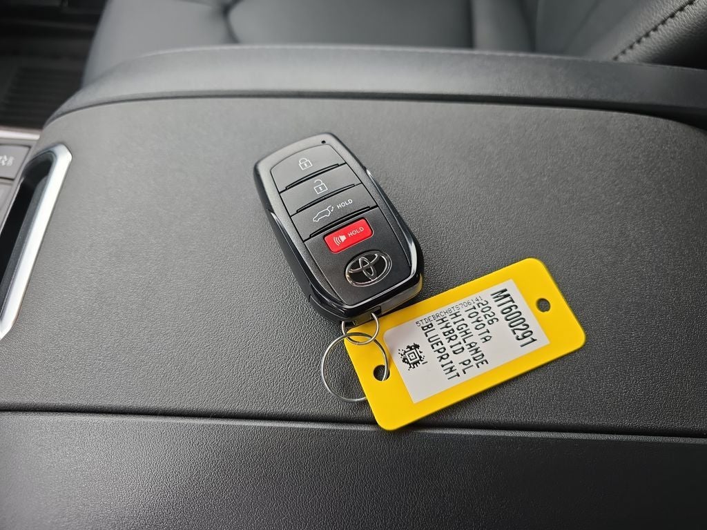 2026 Toyota Highlander Hybrid Platinum