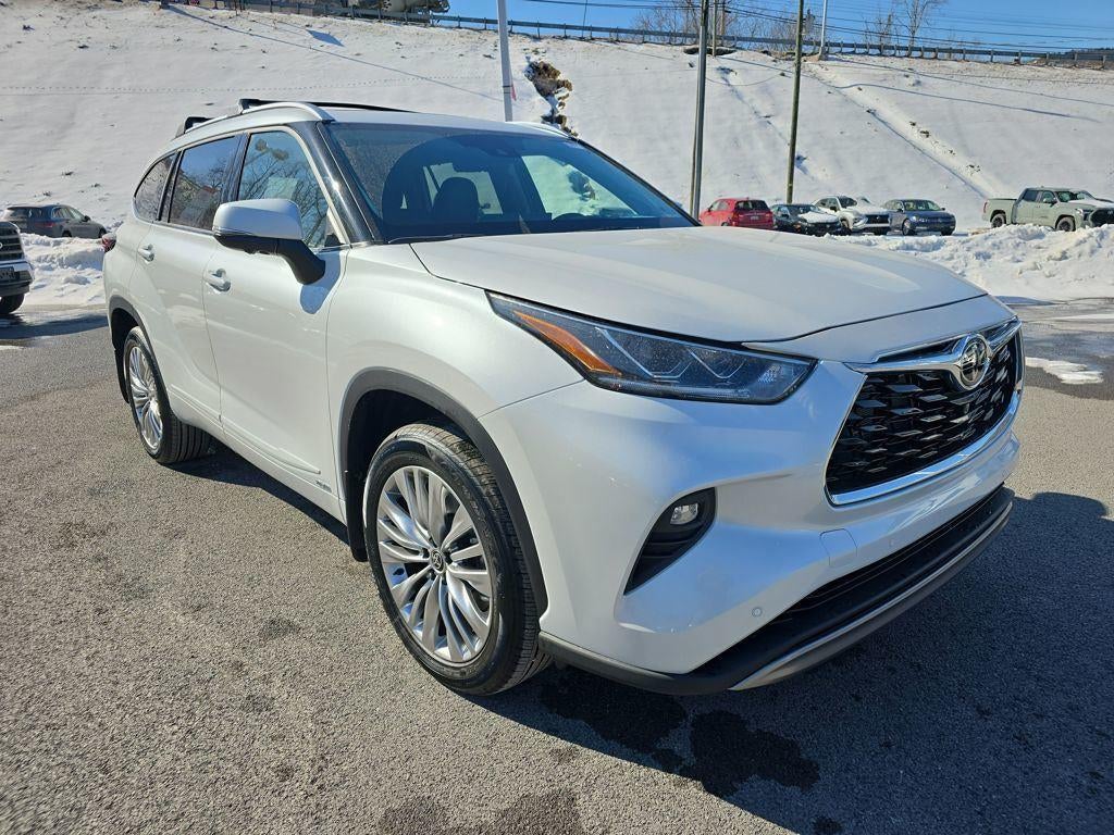 2026 Toyota Highlander Hybrid Platinum