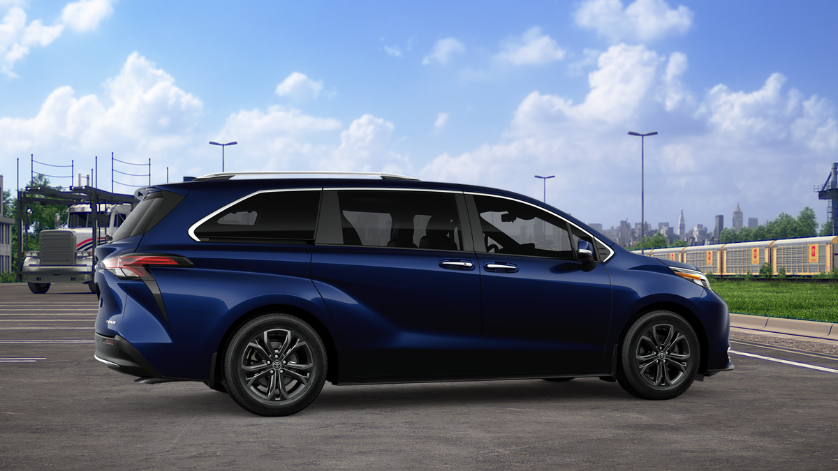 2026 Toyota Sienna Platinum 7-Passenger