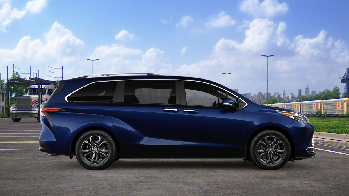 2026 Toyota Sienna Platinum 7-Passenger