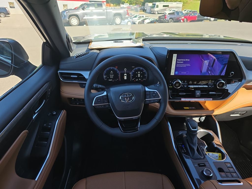 2025 Toyota Highlander Platinum
