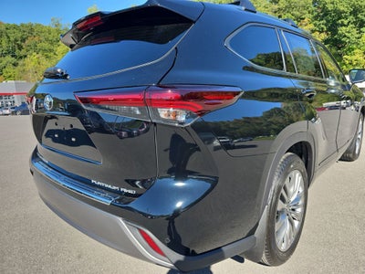 2025 Toyota Highlander Platinum