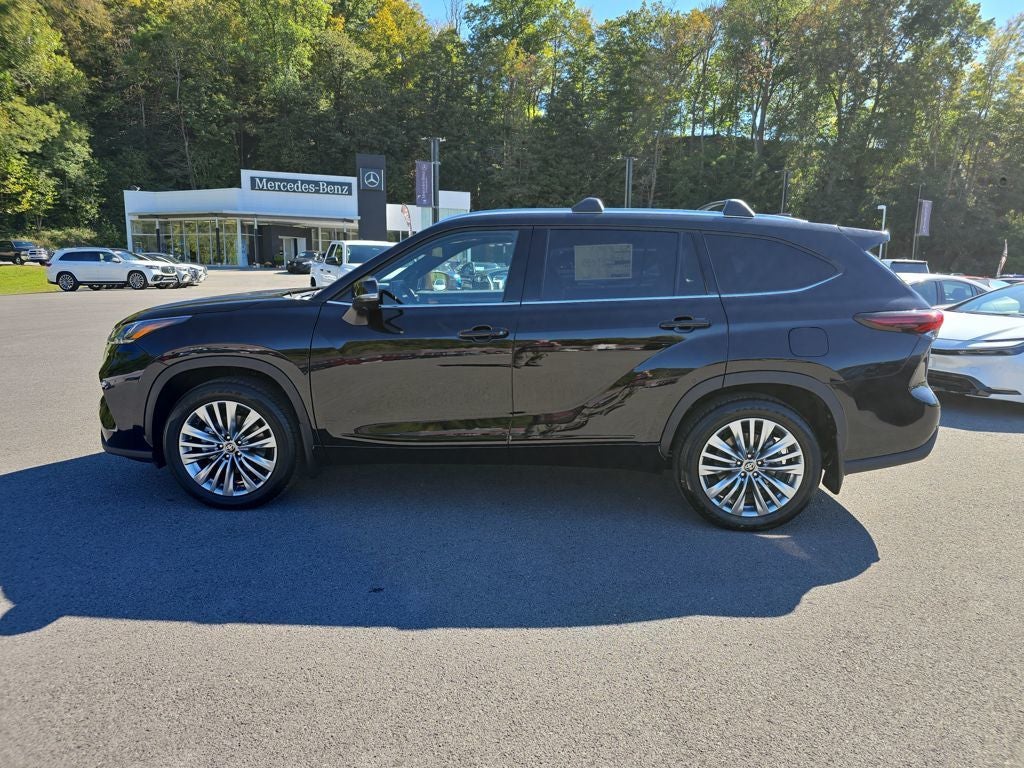 2025 Toyota Highlander Platinum