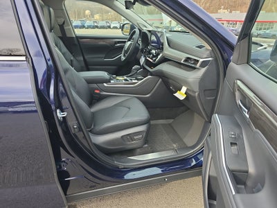 2026 Toyota Highlander Platinum