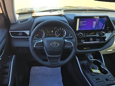 2026 Toyota Highlander XLE