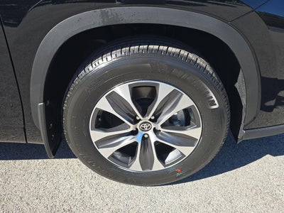 2026 Toyota Highlander XLE