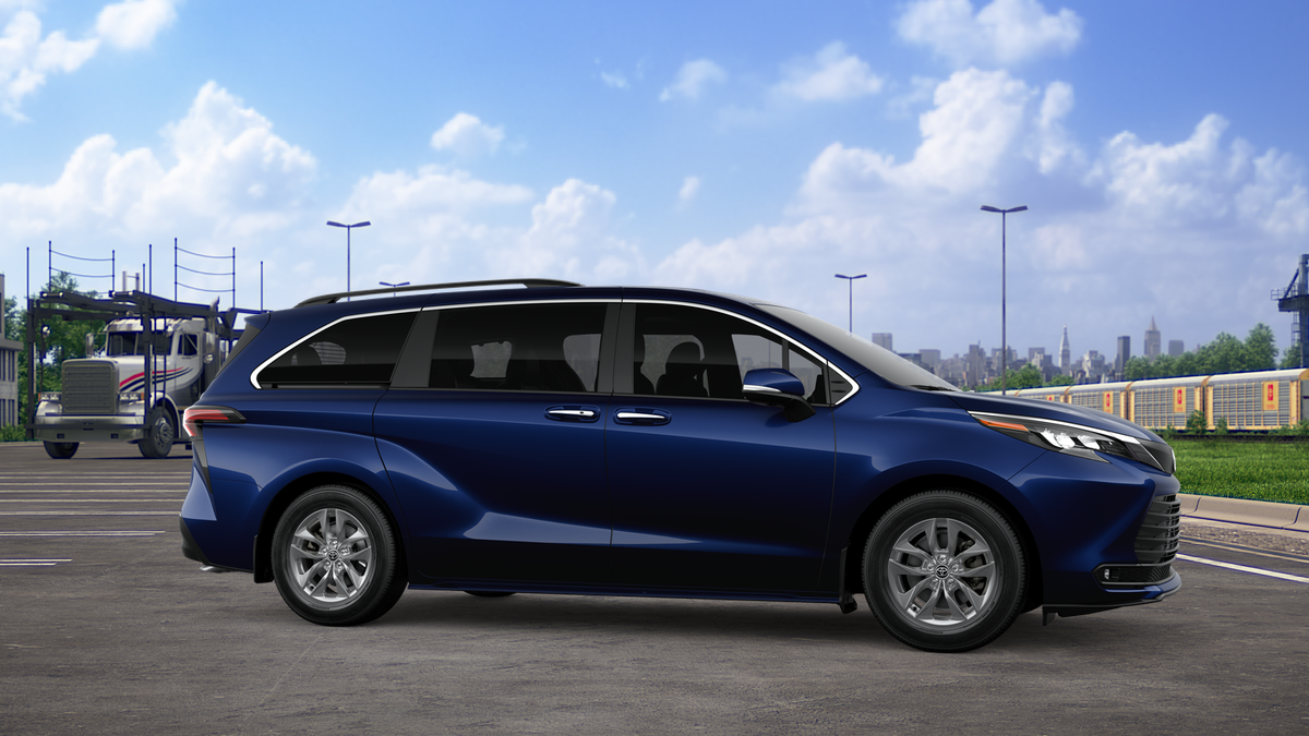 2026 Toyota Sienna XLE 7-Passenger