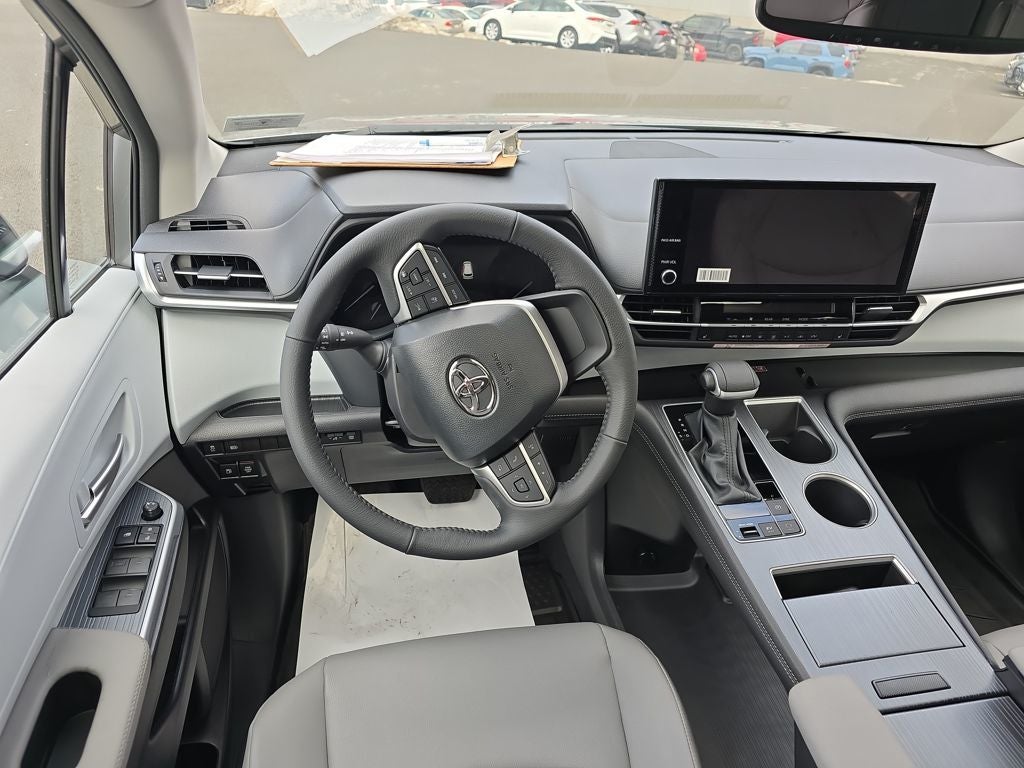 2026 Toyota Sienna XLE