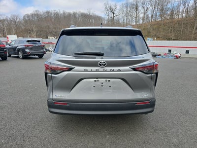 2026 Toyota Sienna XLE