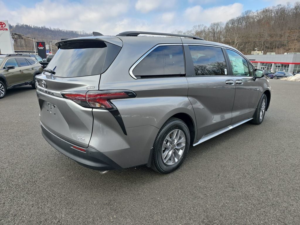 2026 Toyota Sienna XLE