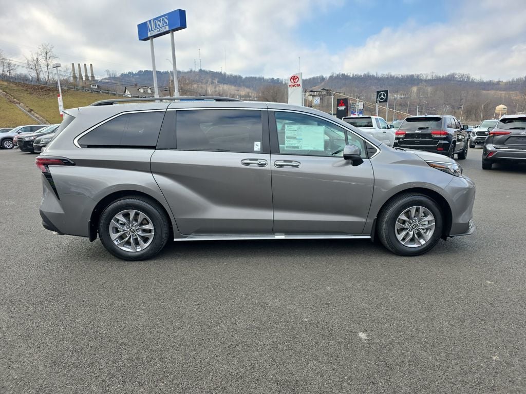 2026 Toyota Sienna XLE