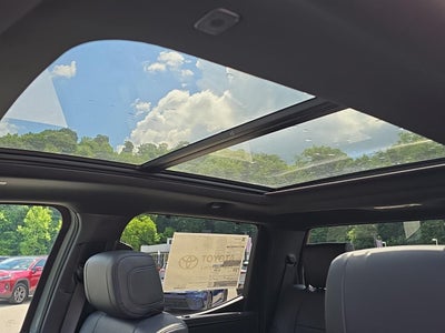 2026 Toyota Tundra i-FORCE MAX Tundra Platinum