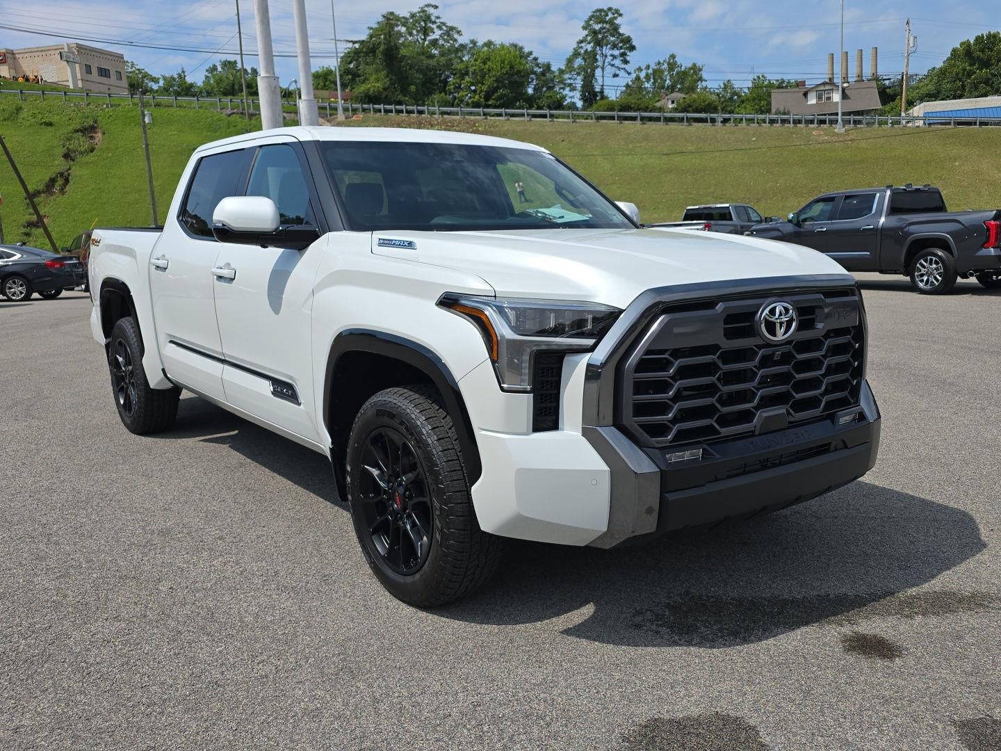 2026 Toyota Tundra i-FORCE MAX Tundra Platinum