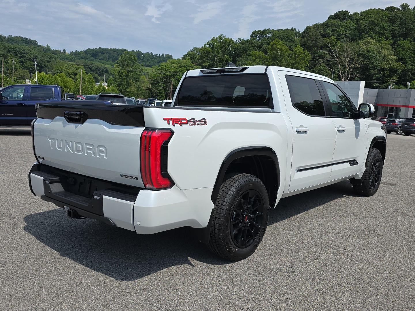 2026 Toyota Tundra i-FORCE MAX Tundra Platinum