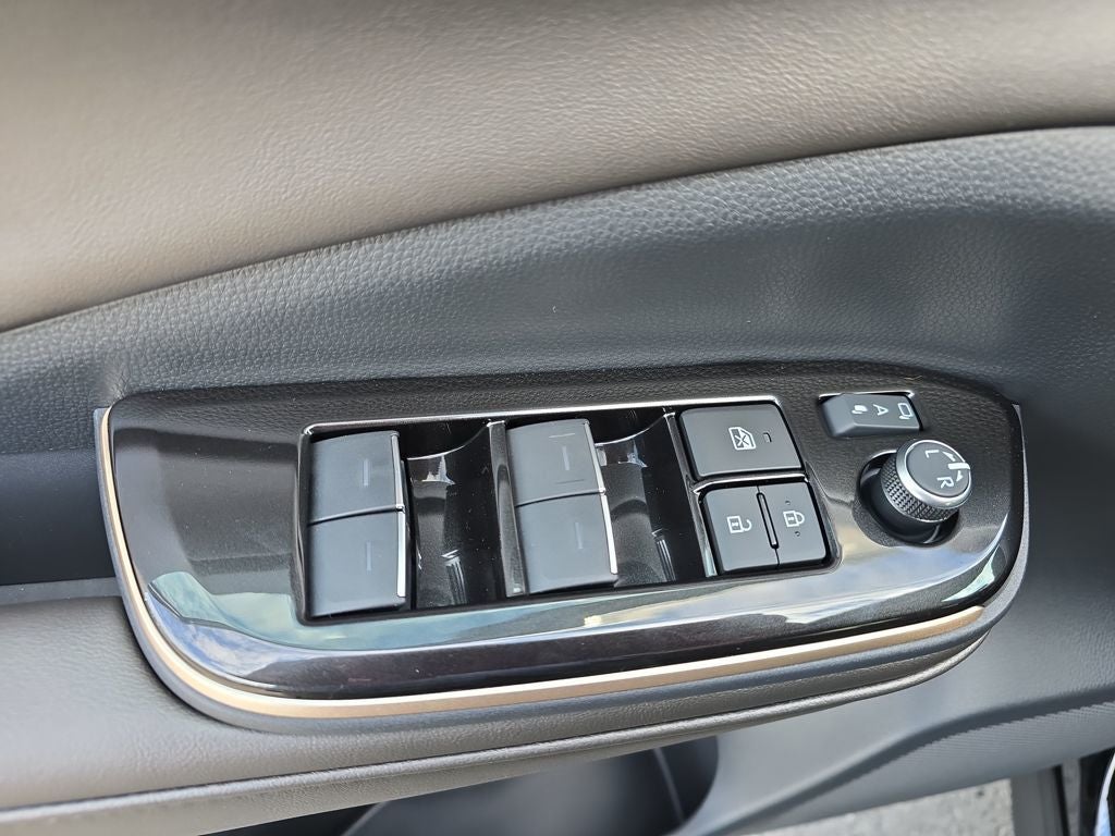 2026 Toyota Toyota Crown Nightshade