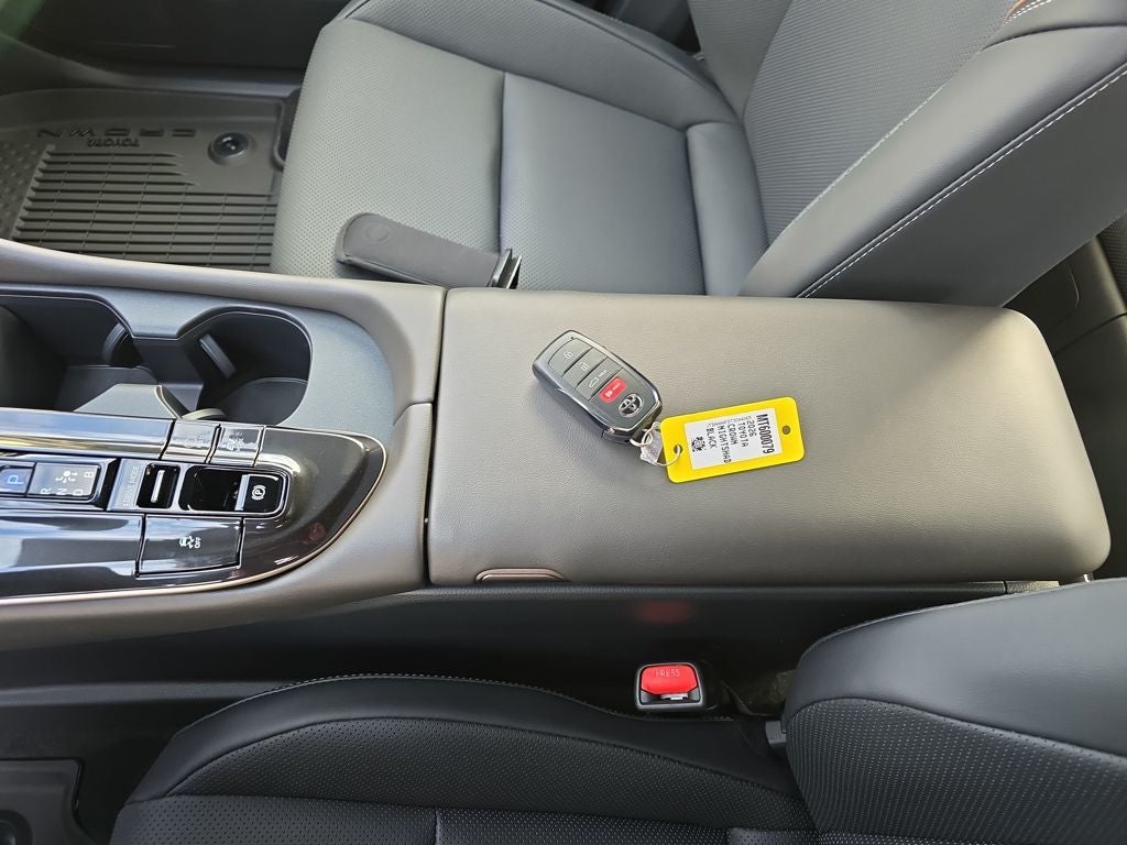 2026 Toyota Toyota Crown Nightshade