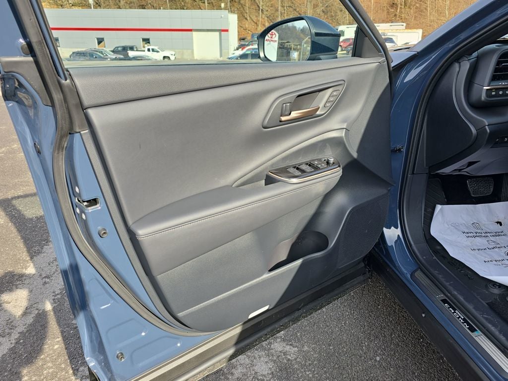 2025 Toyota Toyota Crown Signia Limited