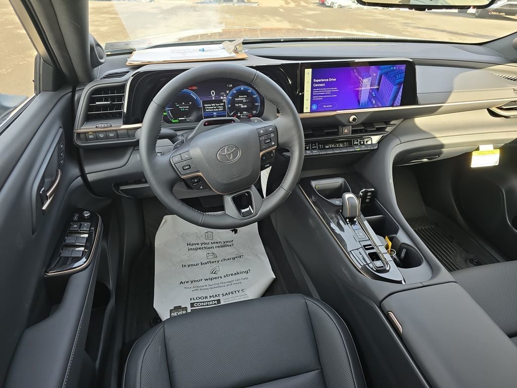 2025 Toyota Toyota Crown Signia Limited