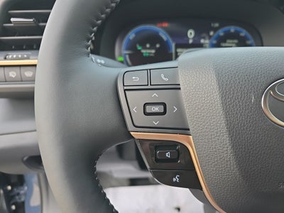 2025 Toyota Toyota Crown Signia Limited