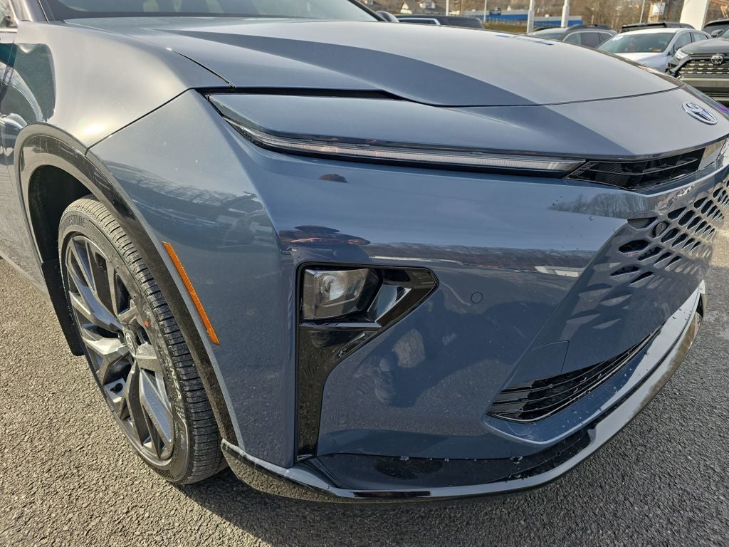 2025 Toyota Toyota Crown Signia Limited