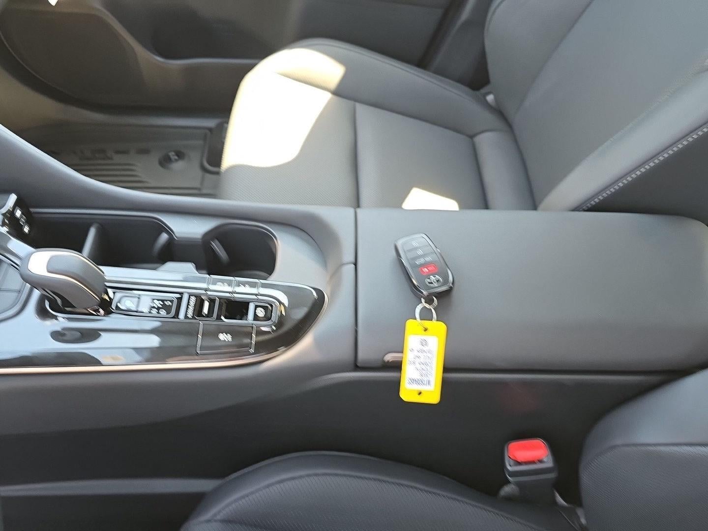 2026 Toyota Toyota Crown Signia XLE