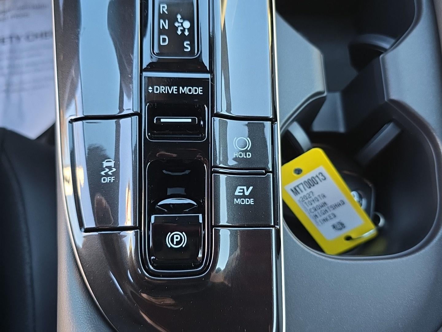2027 Toyota Toyota Crown Nightshade