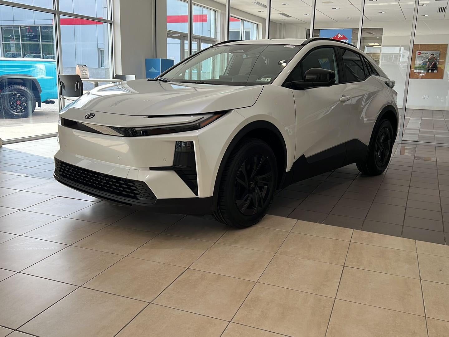 2026 Toyota C-Hr SE