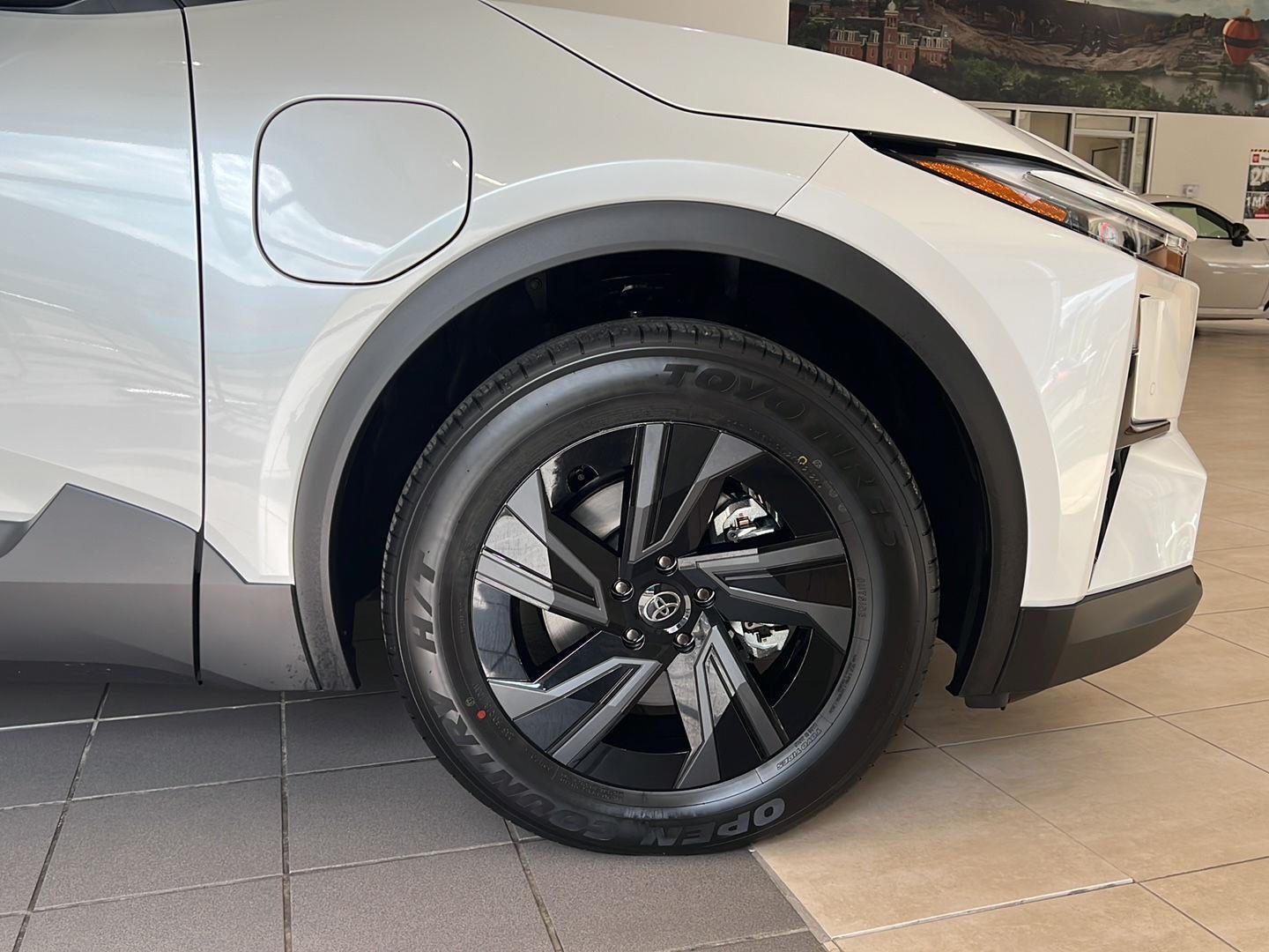 2026 Toyota C-Hr SE