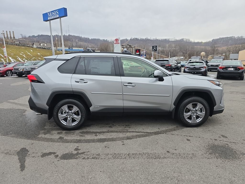 2025 Toyota RAV4 Hybrid XLE