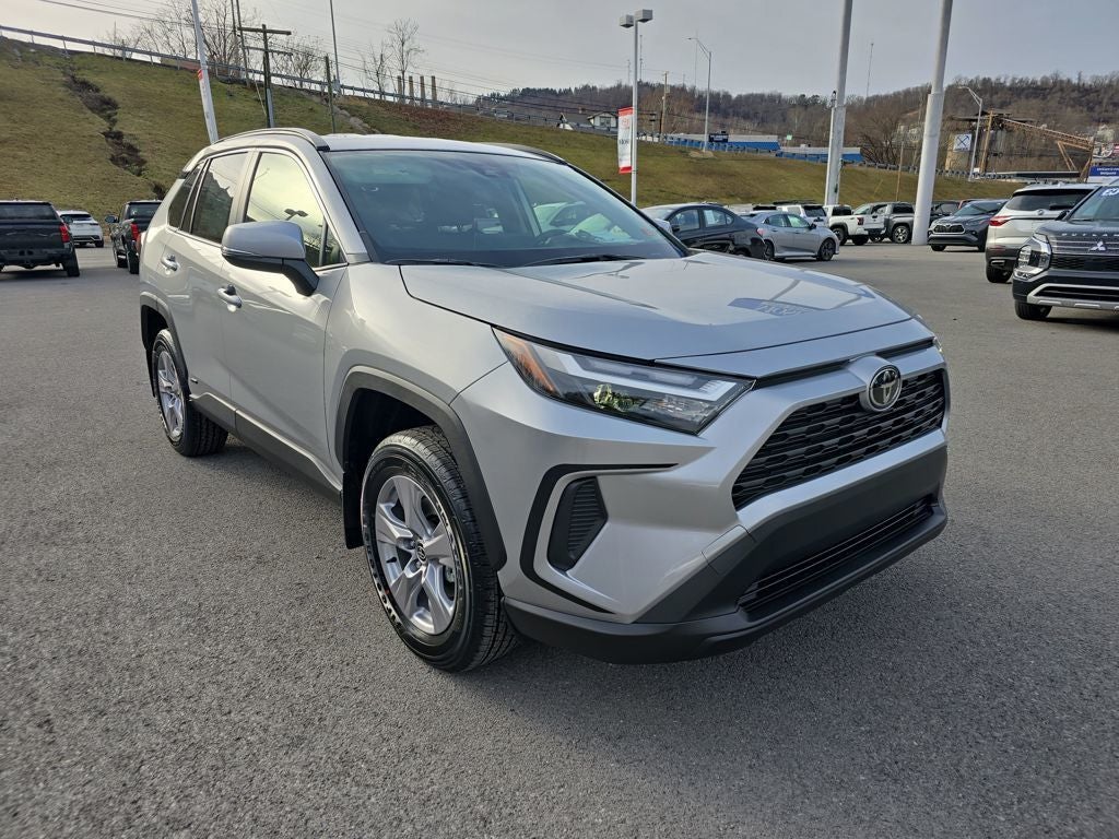 2025 Toyota RAV4 Hybrid XLE
